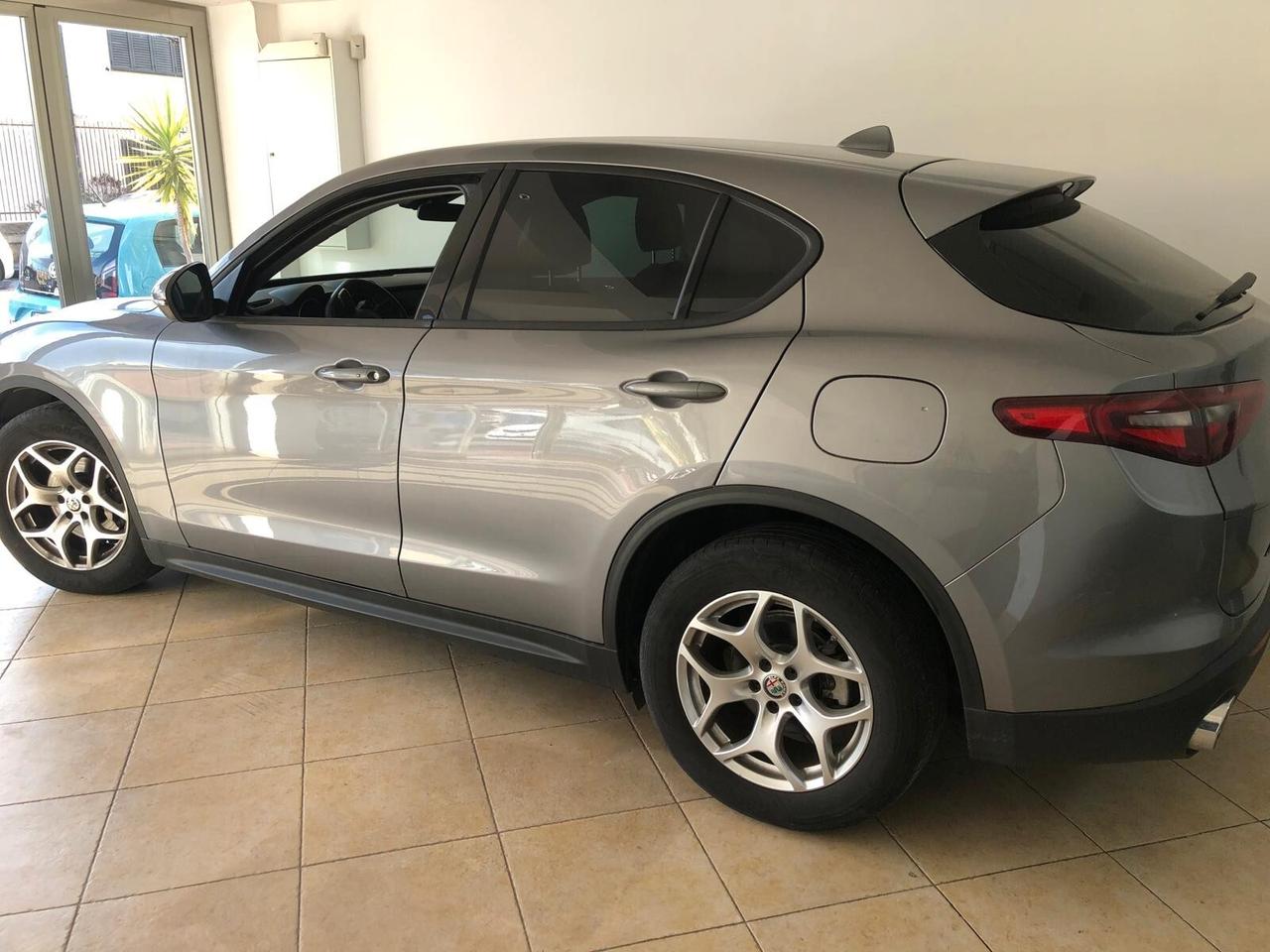 Alfa Romeo Stelvio 2.2 Turbodiesel 160 CV AT8 RWD Business