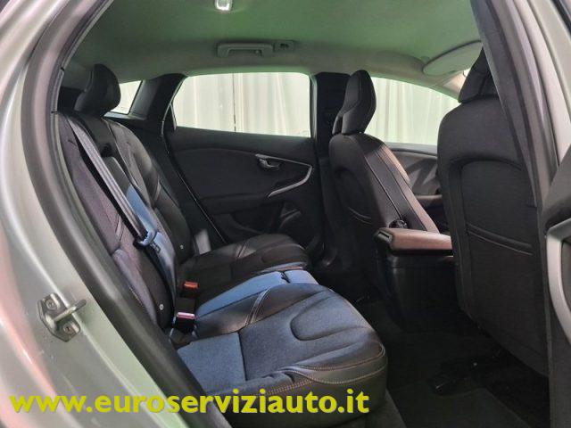 VOLVO V40 Cross Country D2 Geartronic Style Plus