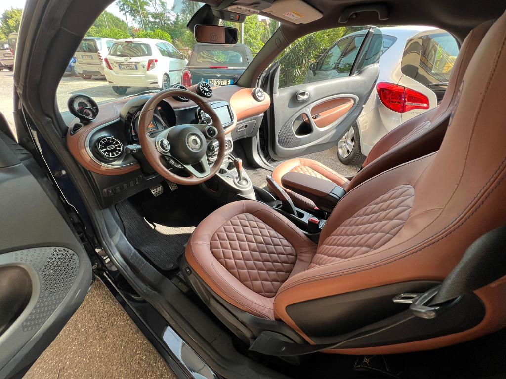 Smart fortwo coupe Fortwo 0.9 t 90cv Twinamic Paris Blu Brabus Style