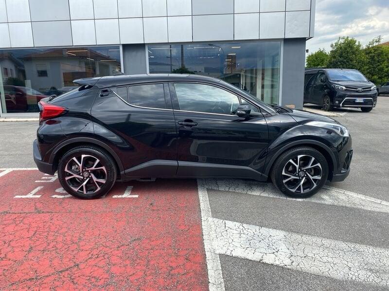 Toyota C-HR 1.8 Hybrid E-CVT Trend
