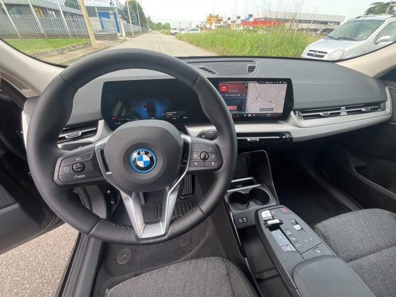 BMW iX2 XDRIVE30