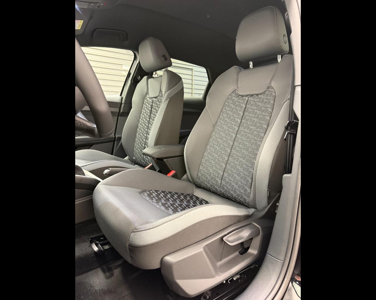 AUDI A1 SPORTBACK 30 TFSI S-TRONIC S LINE EDITION