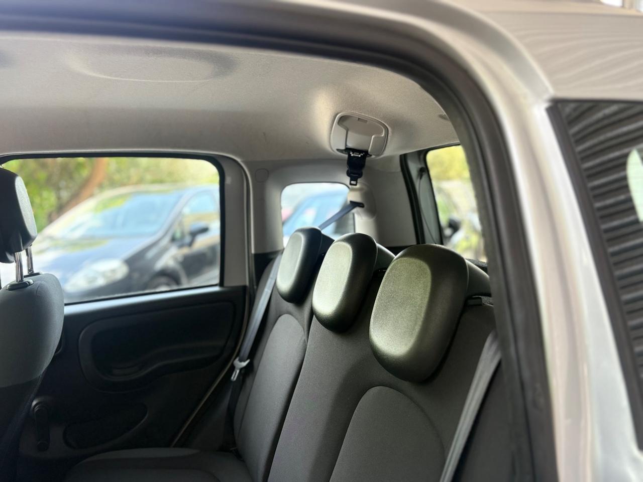 Fiat Panda 1.2 Lounge 5 POSTI