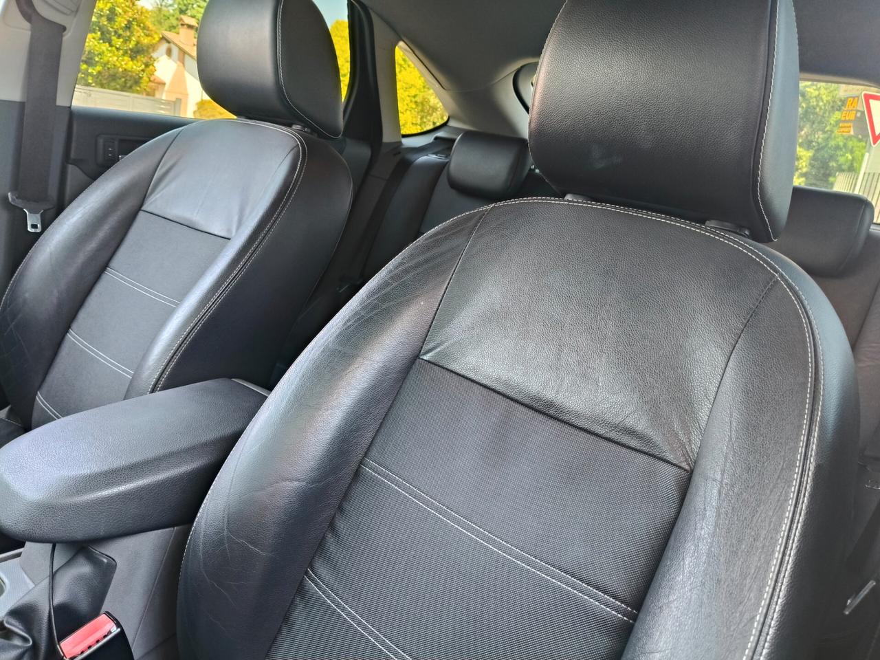 Ford Focus 2.0 (145CV) 5p. Bz.- GPL Tit.