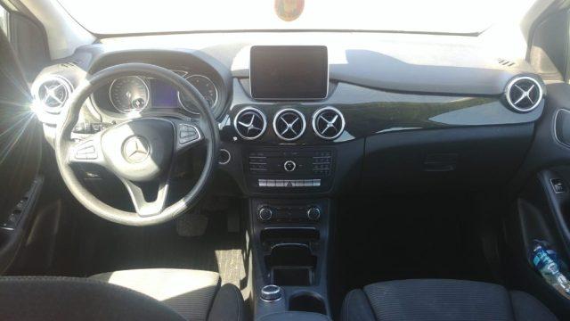 MERCEDES-BENZ B 200 d Automatic Premium