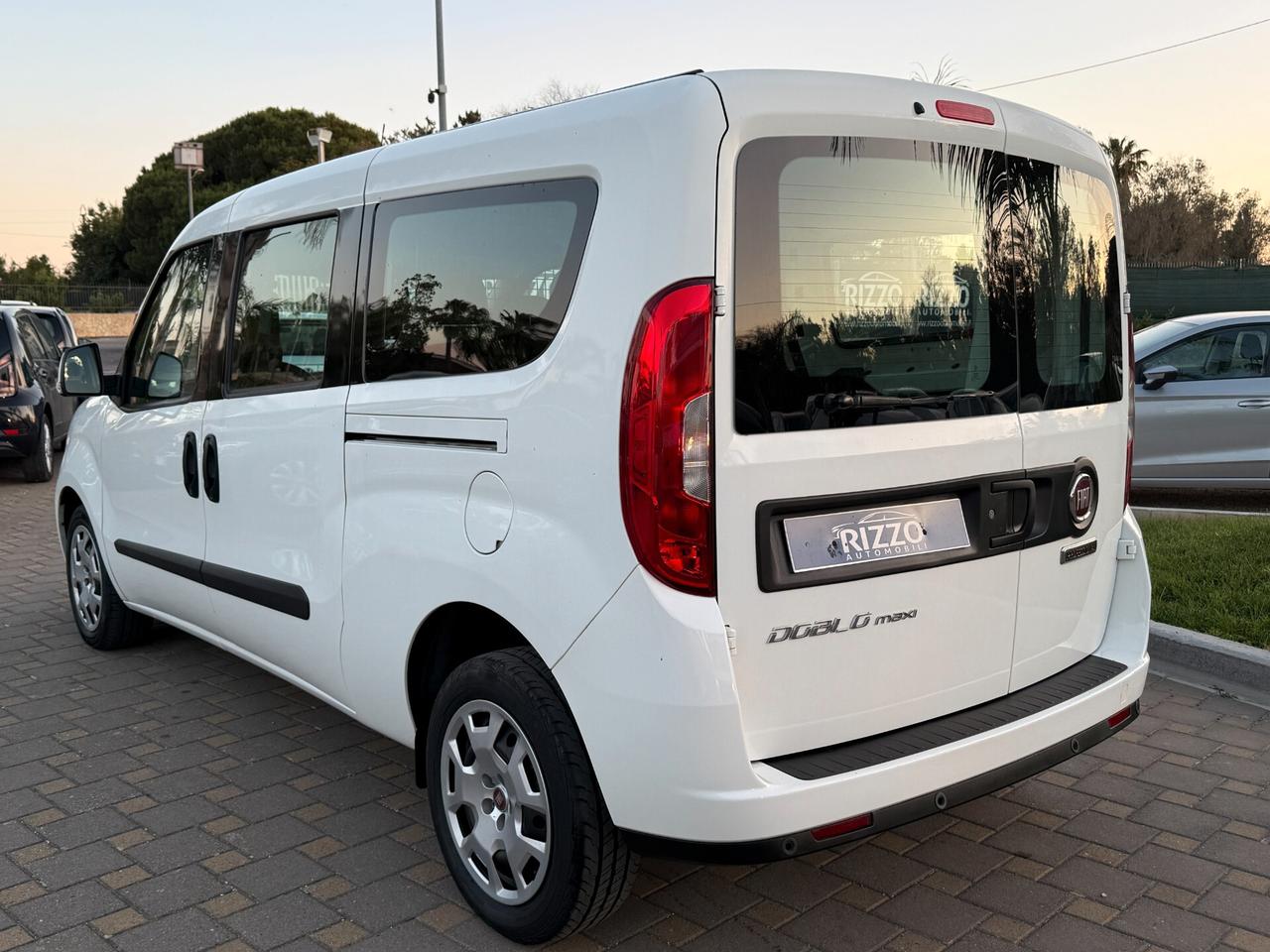 Fiat Doblo 1.6MJT 105CV Combi Maxi N1 5 Posti 2Porte Posteriori