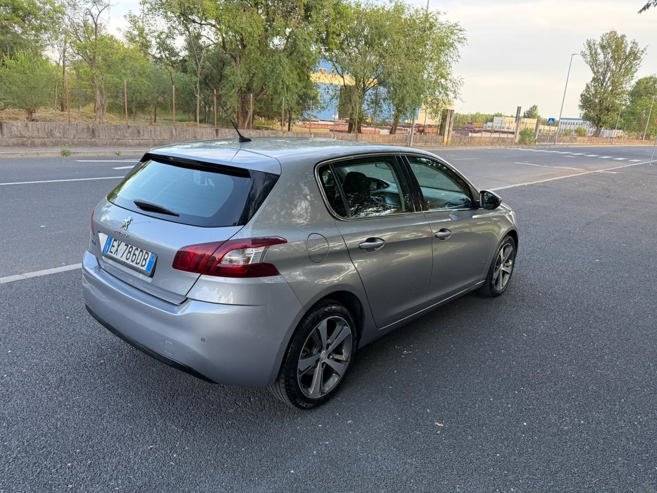 Peugeot 308 PureTech Turbo 130 S&S Allure