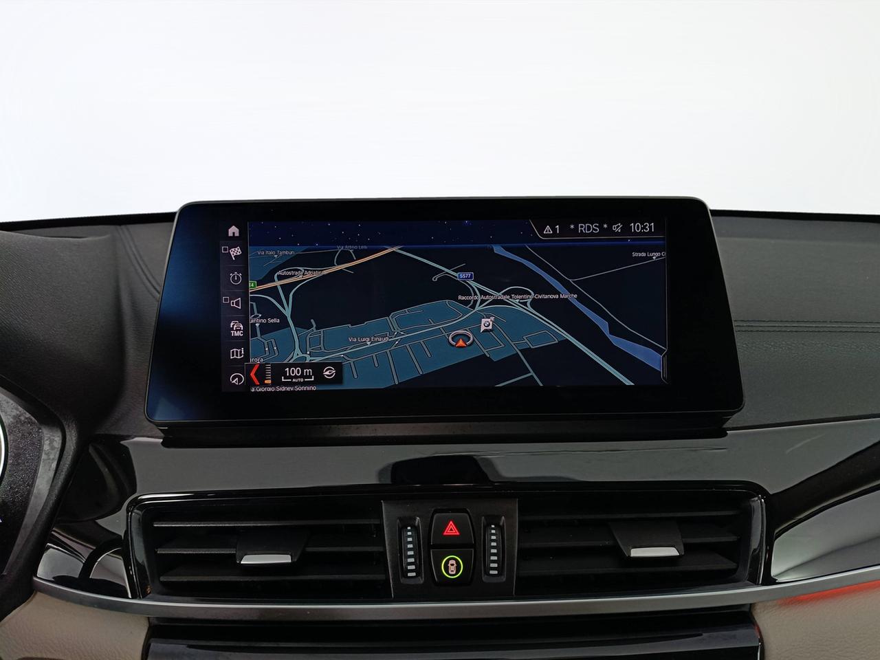 BMW X1 F48 2019 - X1 sdrive18d xLine