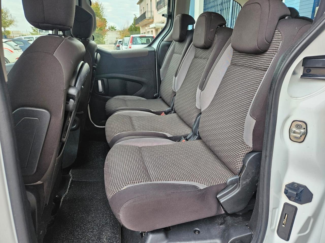 Peugeot Partner Tepee 1.6 HDi 92CV Active - 7POSTI