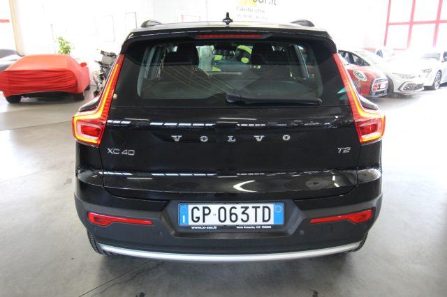 VOLVO XC40 T2 automatico Essential AUTOCARRO N1