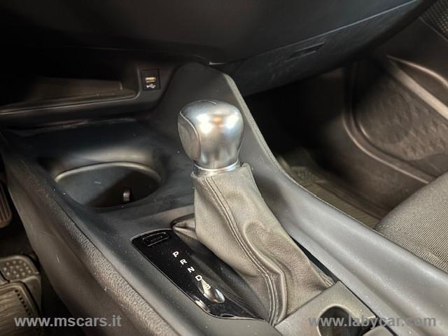 TOYOTA C-HR 1.8 Hybrid E-CVT Business