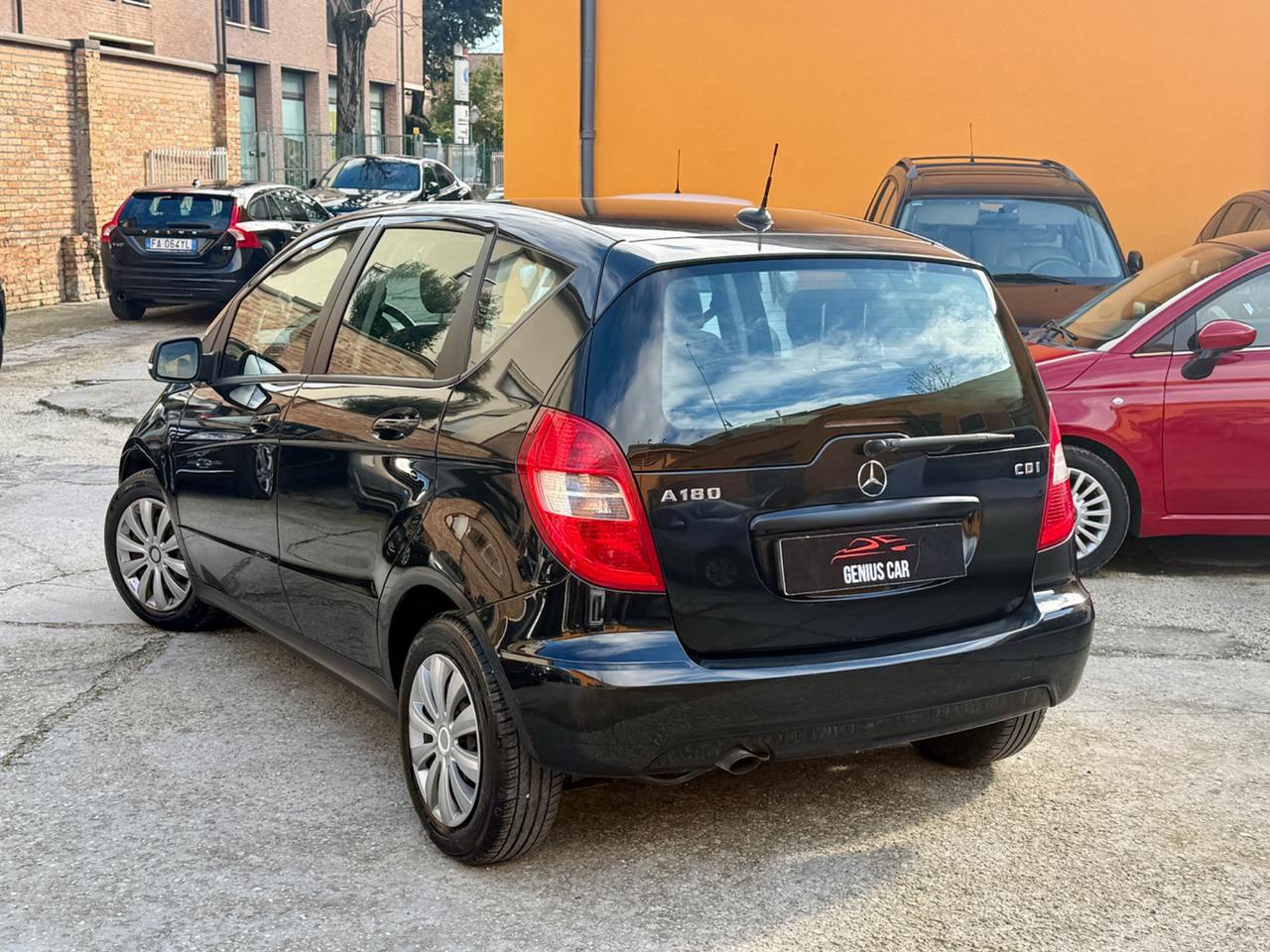 Mercedes-benz A 180 CDI 109CV - Neopatentati