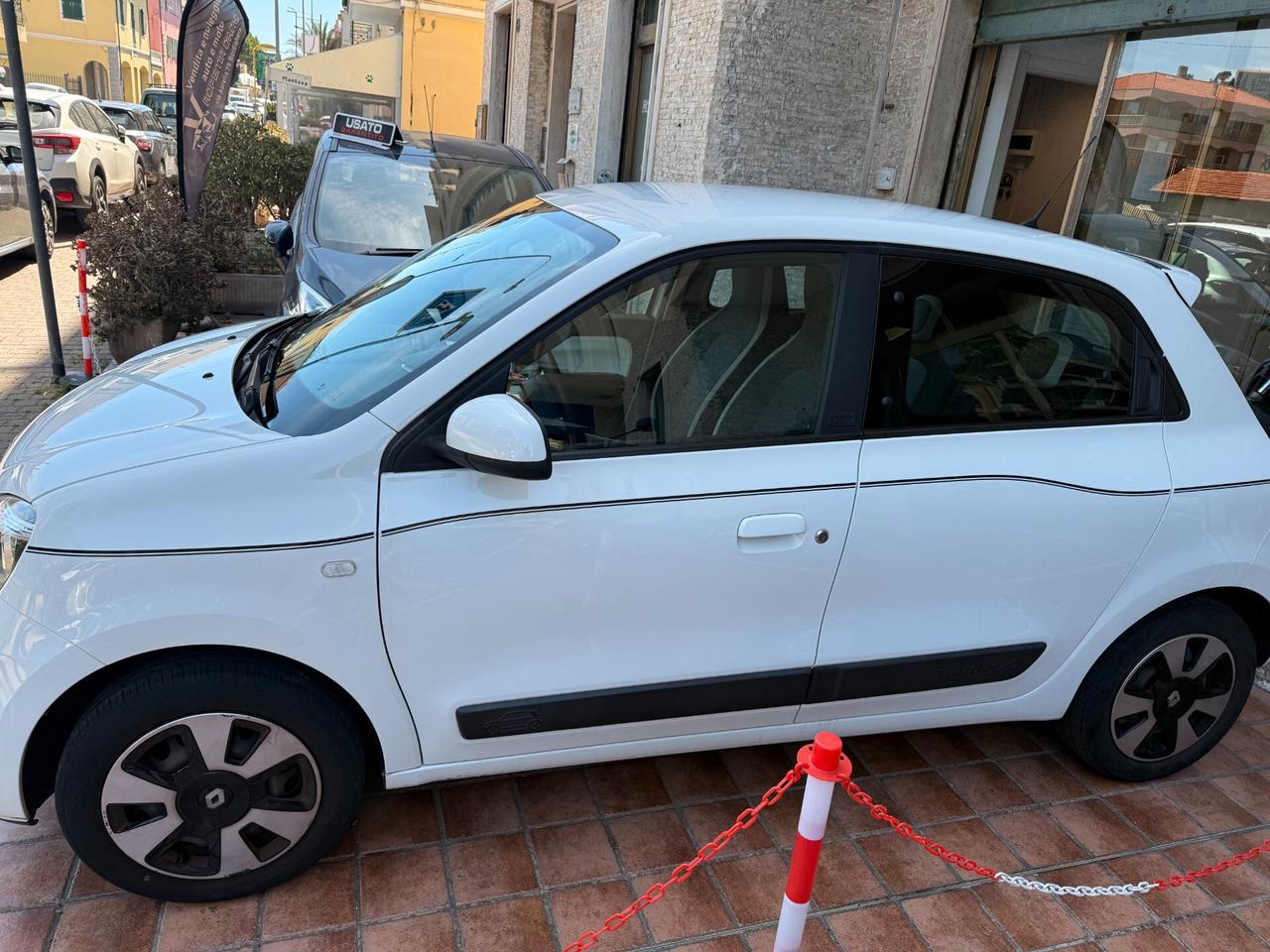 Renault Twingo SCe Lovely