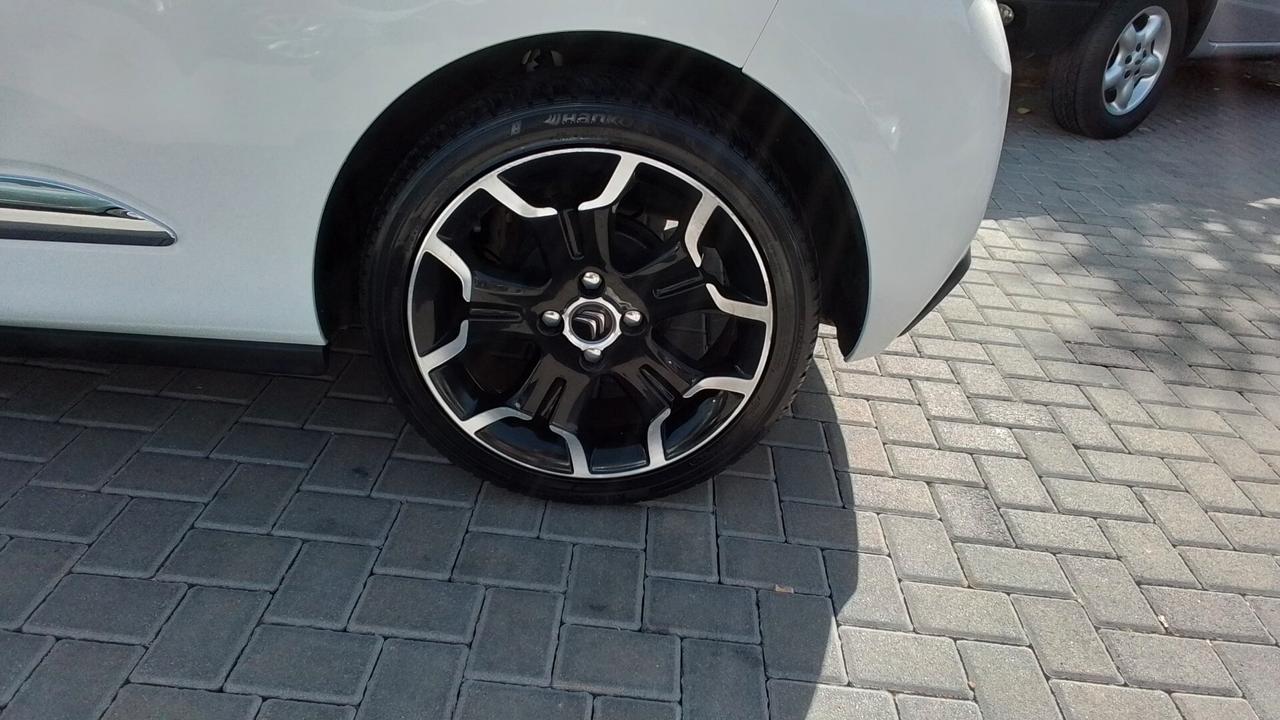 Citroen DS3 3 1.2 VTi 82 Chic