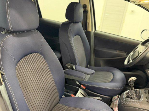 Lancia Musa Ecochic GPL 2011