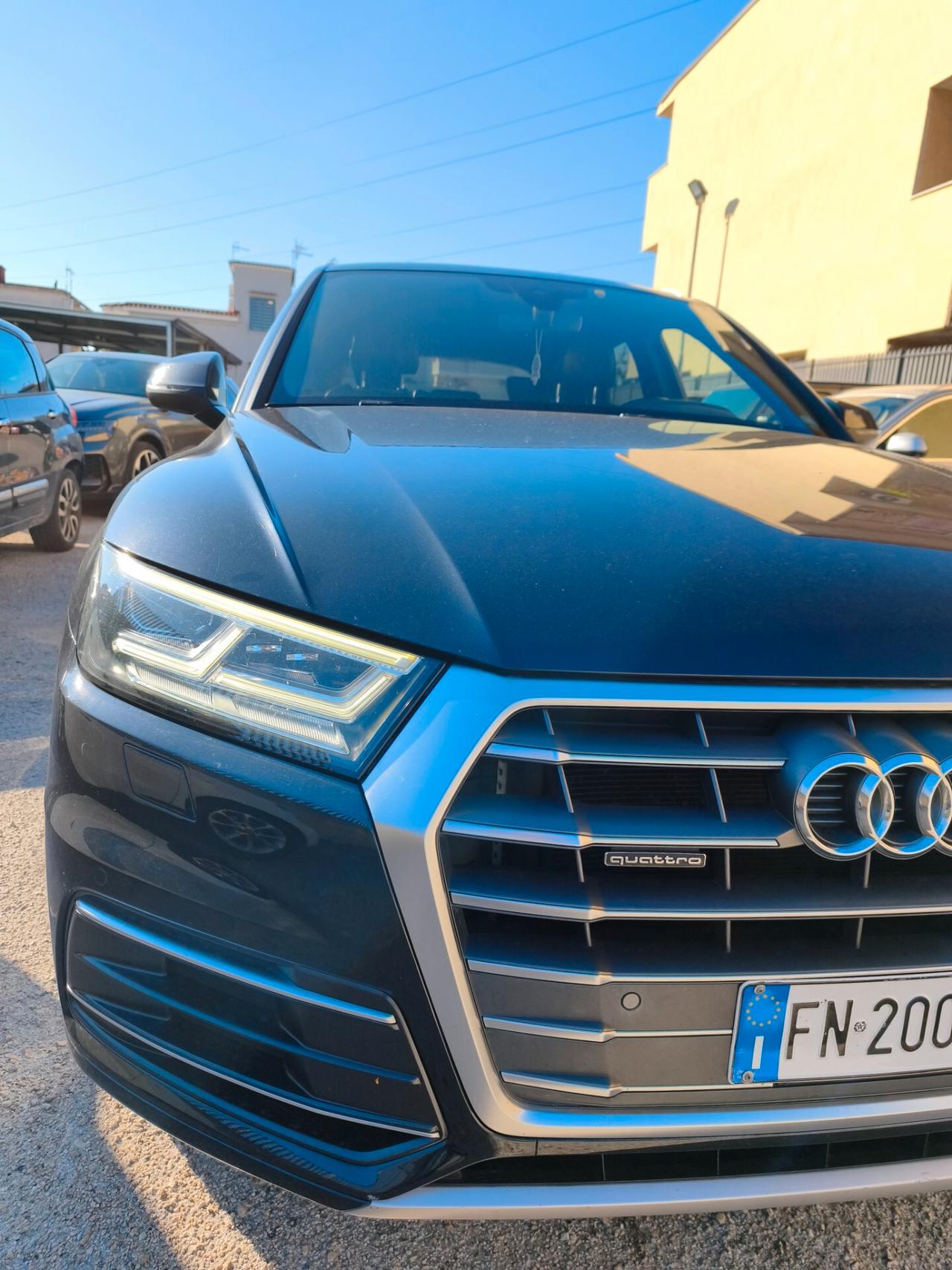 Audi Q5 2.0 TDI 190 CV quattro S tronic s-line interno esterno
