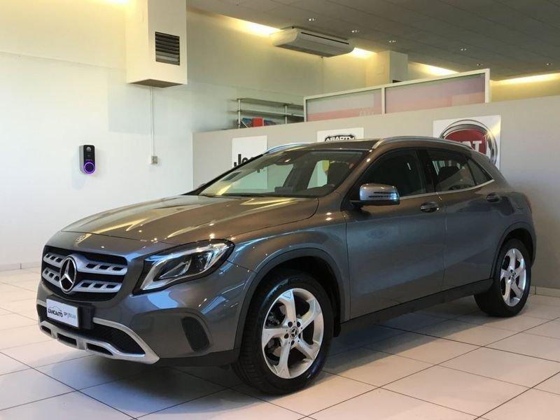 Mercedes-Benz GLA GLA 200 d Business