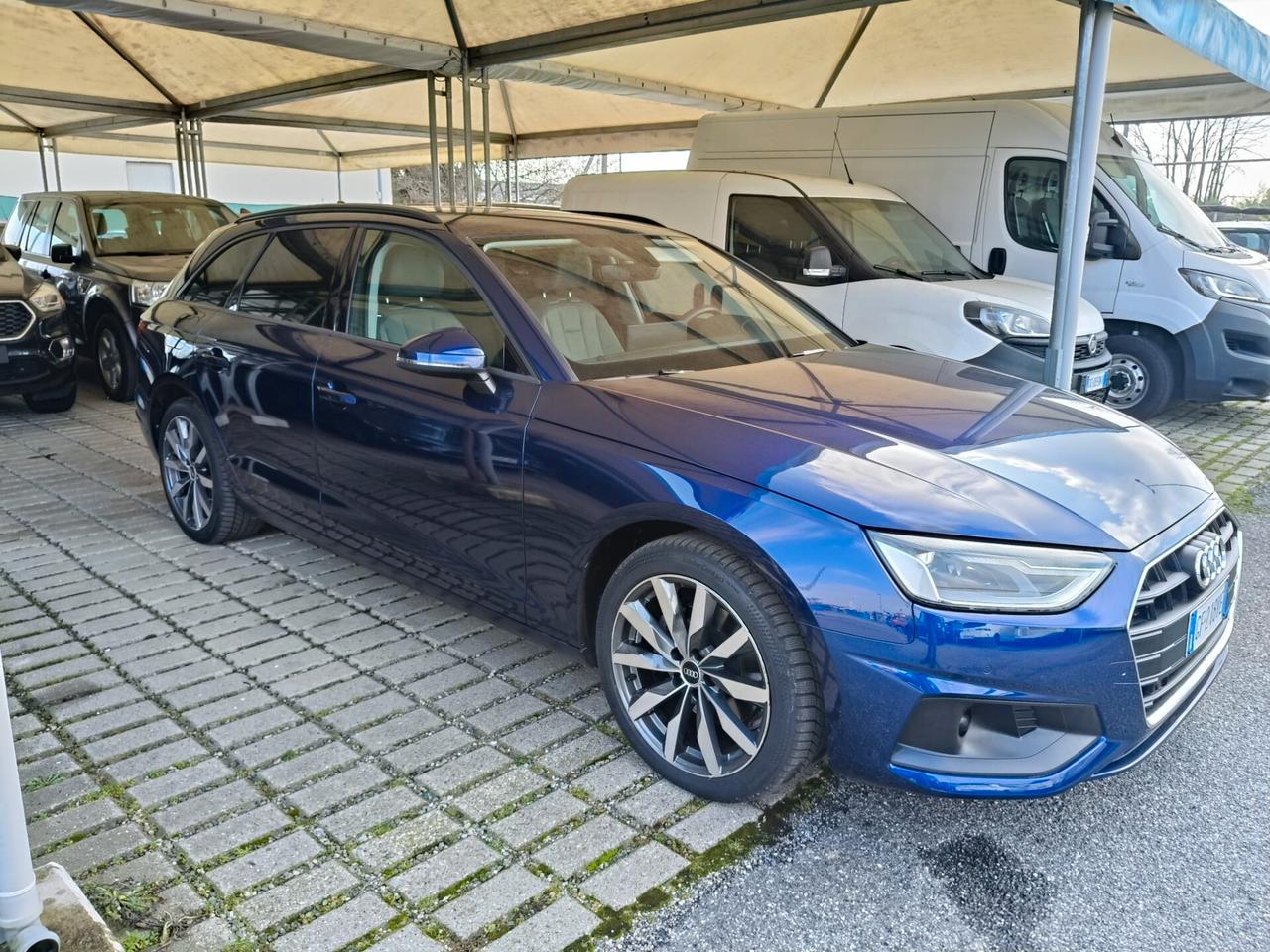 Audi A4 30 TDI/136 CV S tronic Business