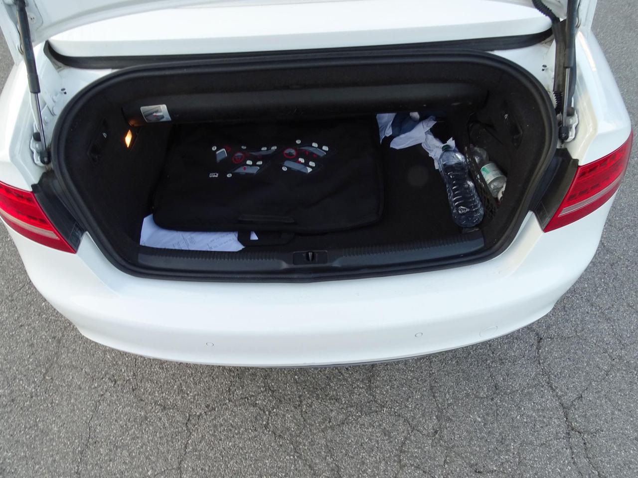 Audi A5 Cabrio 2.0 TDI S-LINE