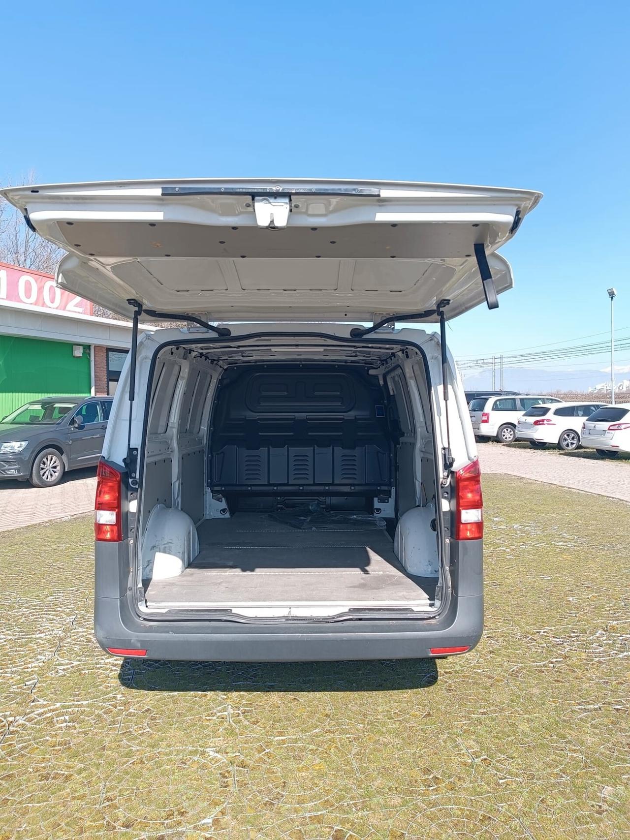 MERCEDES VITO 114 CDI LONG