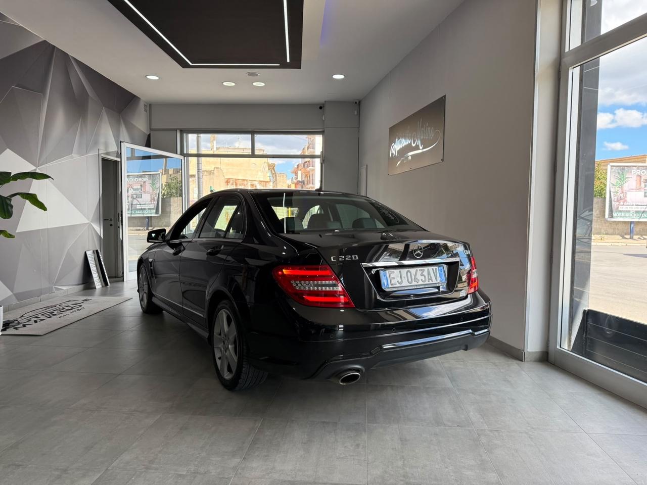 Mercedes-benz C 220 CDI BlueEFFICIENCY Avantgarde