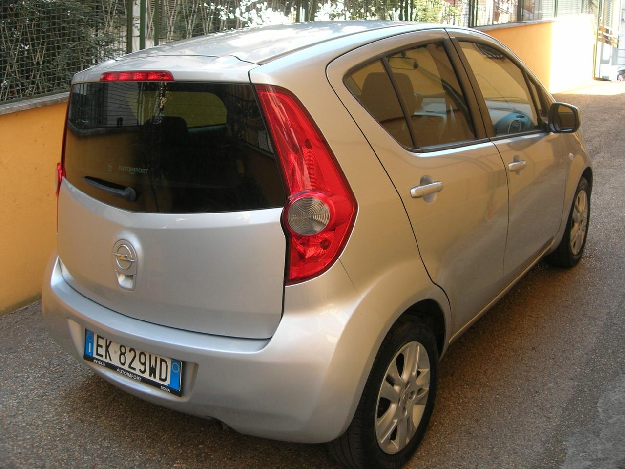 Opel Agila 1.2 16V 94CV Start&Stop Enjoy Cambio automatico