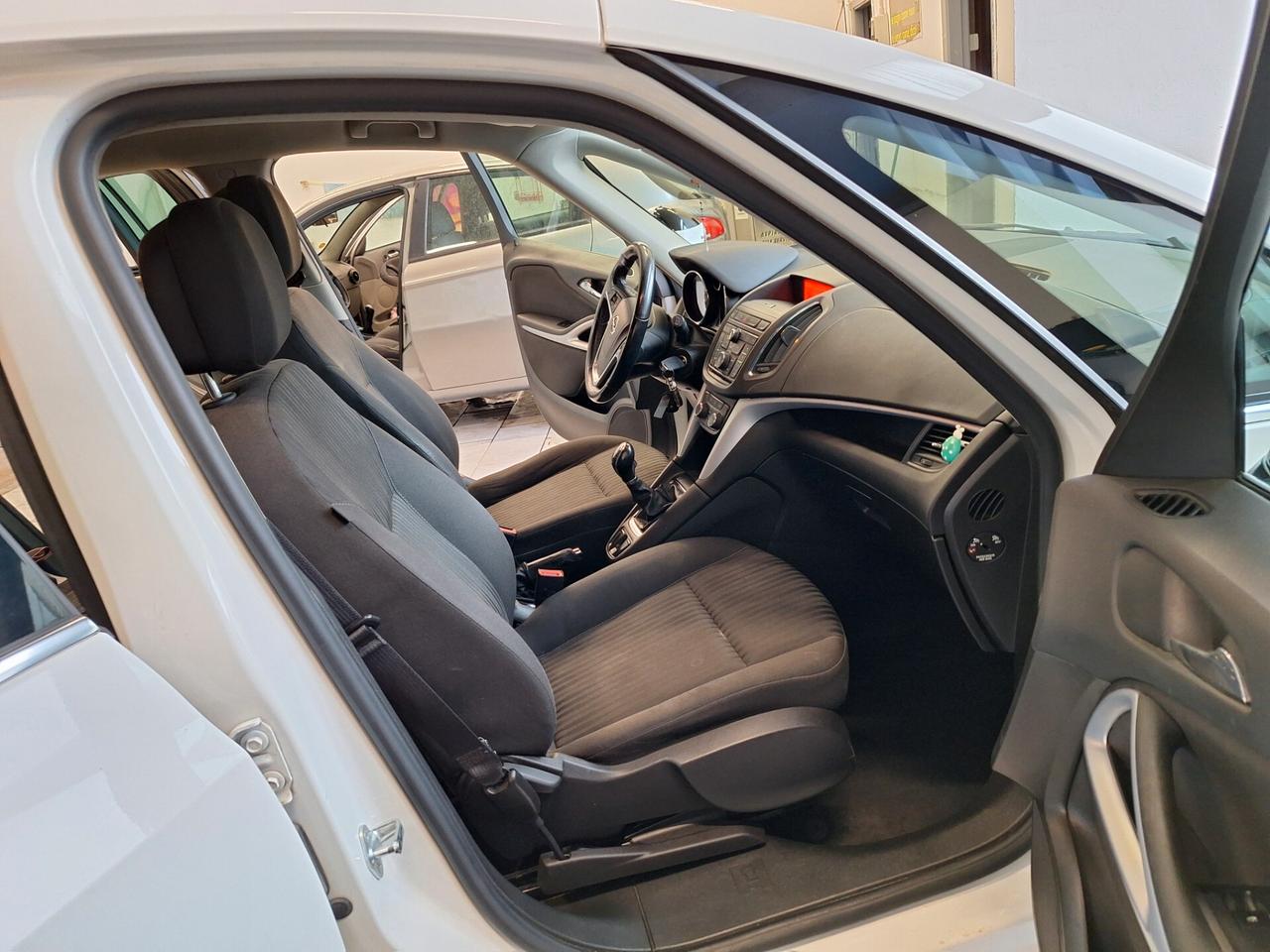 Opel Zafira Tourer 1.6 Turbo EcoM 150CV Cosmo EURO5B 7 POSTI