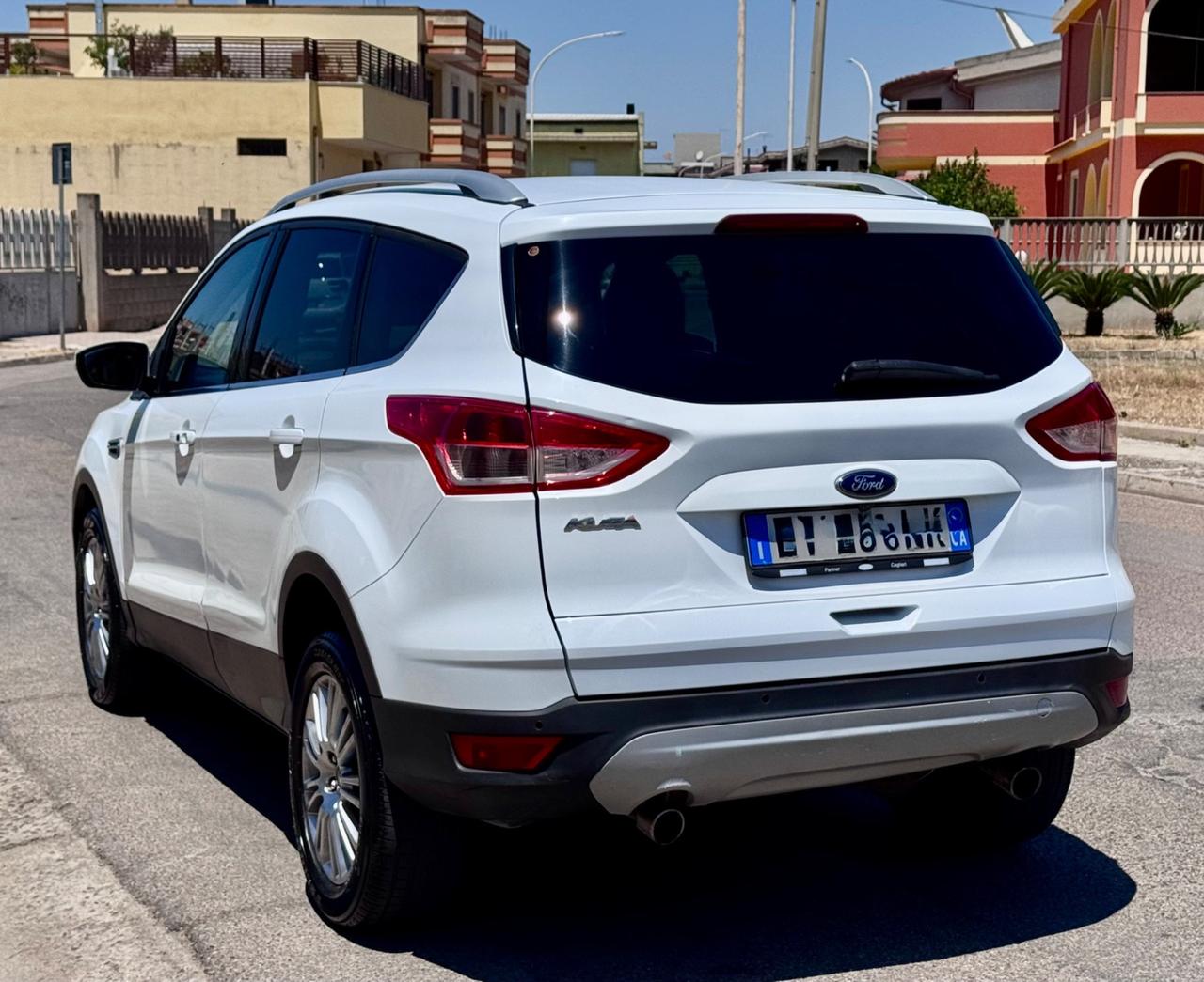Ford Kuga 2.0 TDCI 140 CV 4WD Powershift Titanium Plus