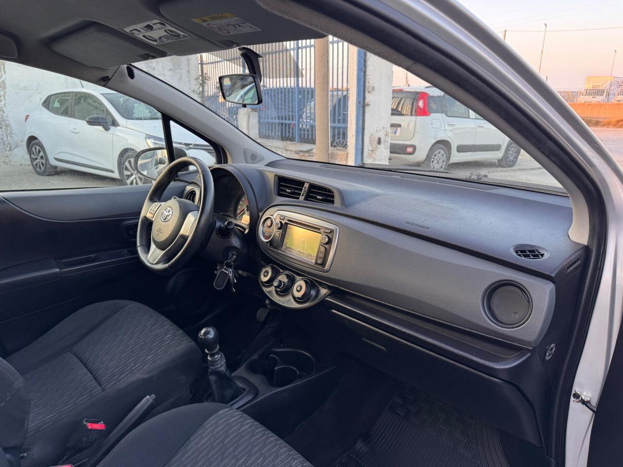 Toyota Yaris 1.4 D-4D 5 porte “NAVI”