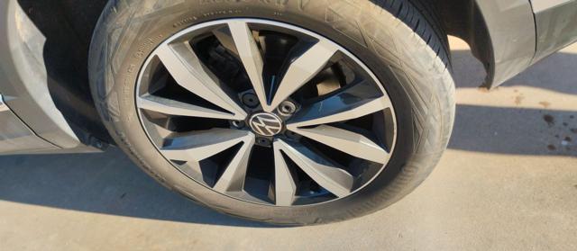 VOLKSWAGEN T-Roc 1.0 TSI Business BlueMotion Technology