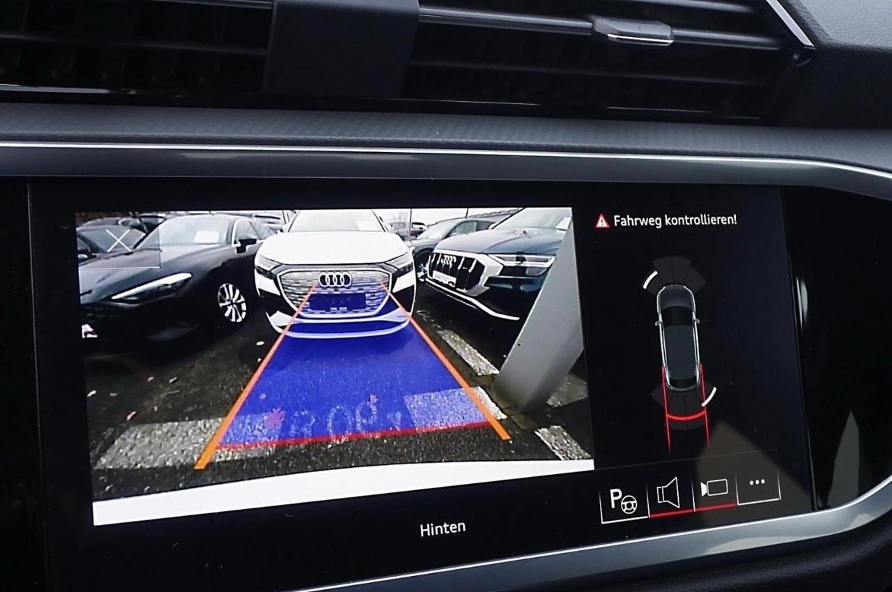 Audi Q3 45 TFSI S tronic S LINE esterno Cerchi 20