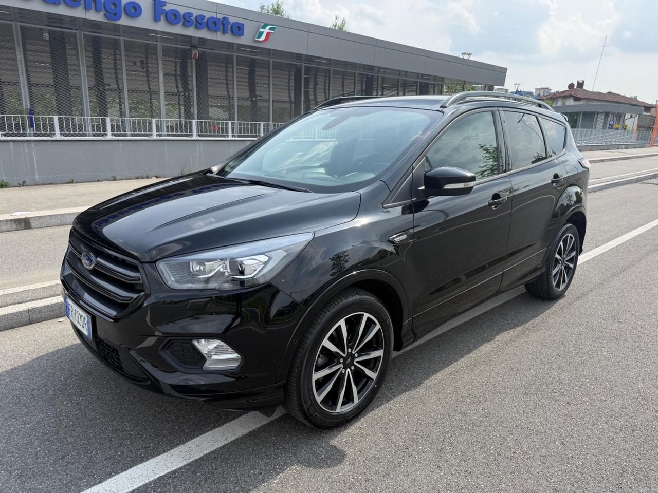 Ford Kuga 1.5 TDCI 120 CV S&S 2WD ST-Line
