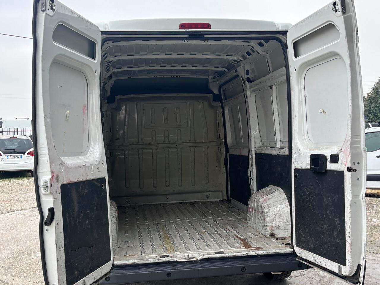 Citroen Jumper 33 2.0 BlueHDi 96KW 130CV L2 H2 Furgone