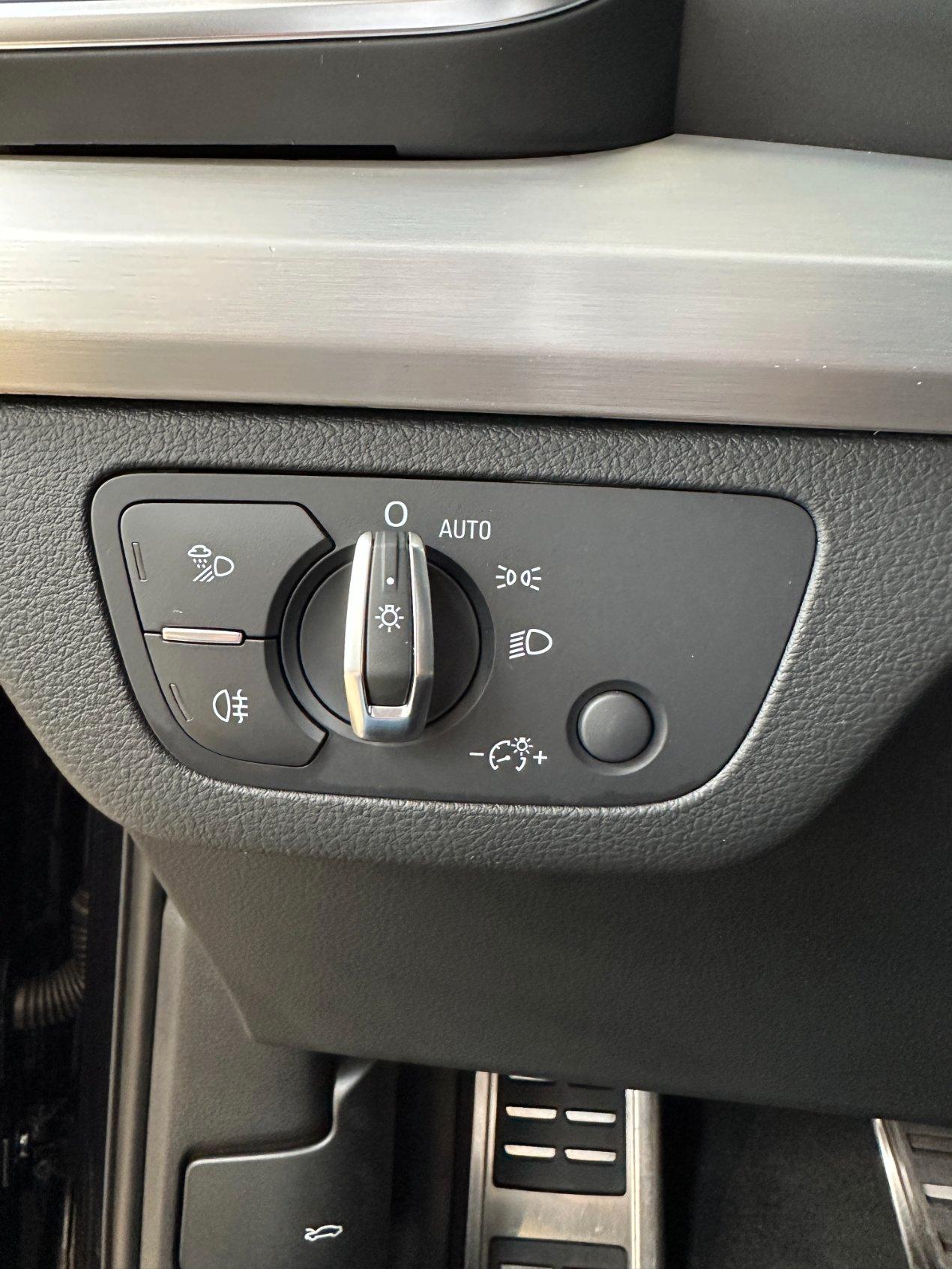 Audi Q5 40 2.0 tdi quattro S line s-tronic-Matrix-19"-Tetto-Virtual