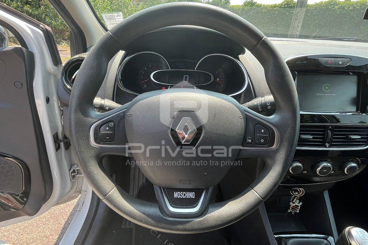 RENAULT Clio Sporter TCe 12V 75 CV Moschino Zen