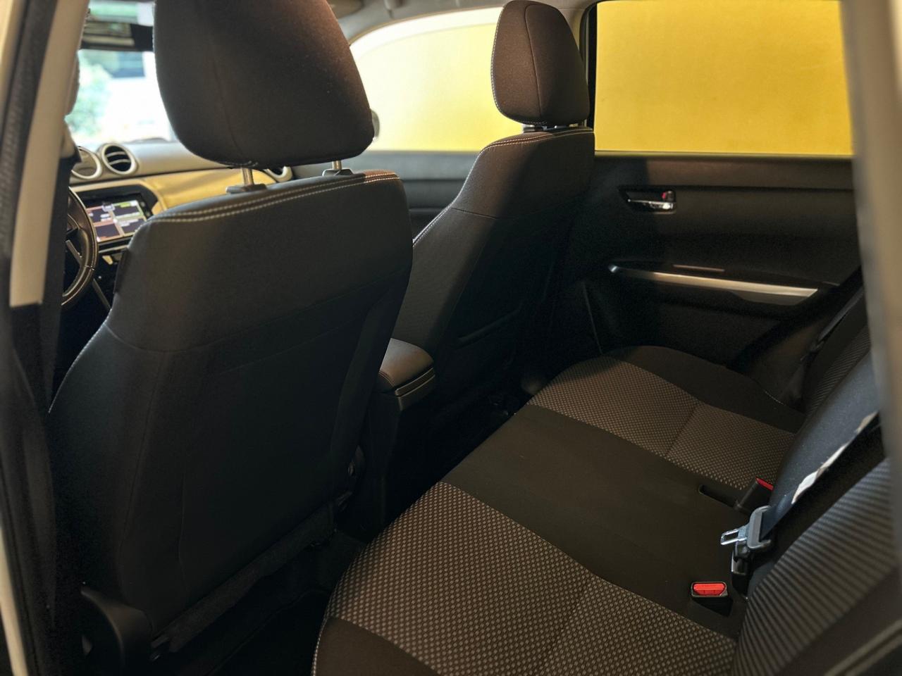 Suzuki Vitara 1.0 Boosterjet Cool 2wd auto *** AUTOMATICA ***