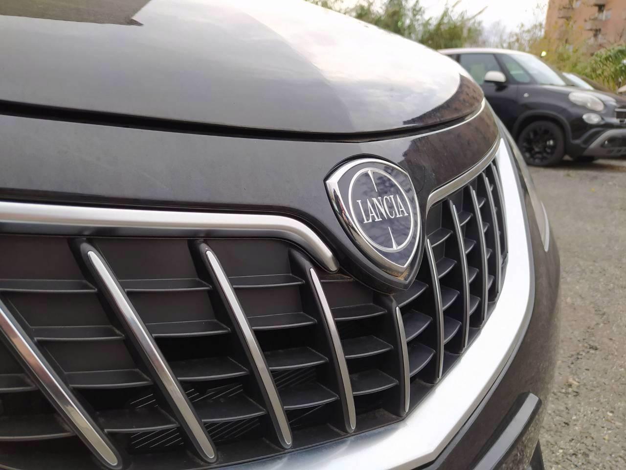 LANCIA Ypsilon III 2021 - Ypsilon 1.0 firefly hybrid Silver s&s 70cv