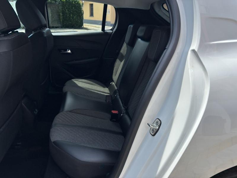 Peugeot 208 1.2 puretech Allure s&s 100cv LED-APP CONNECT-16"