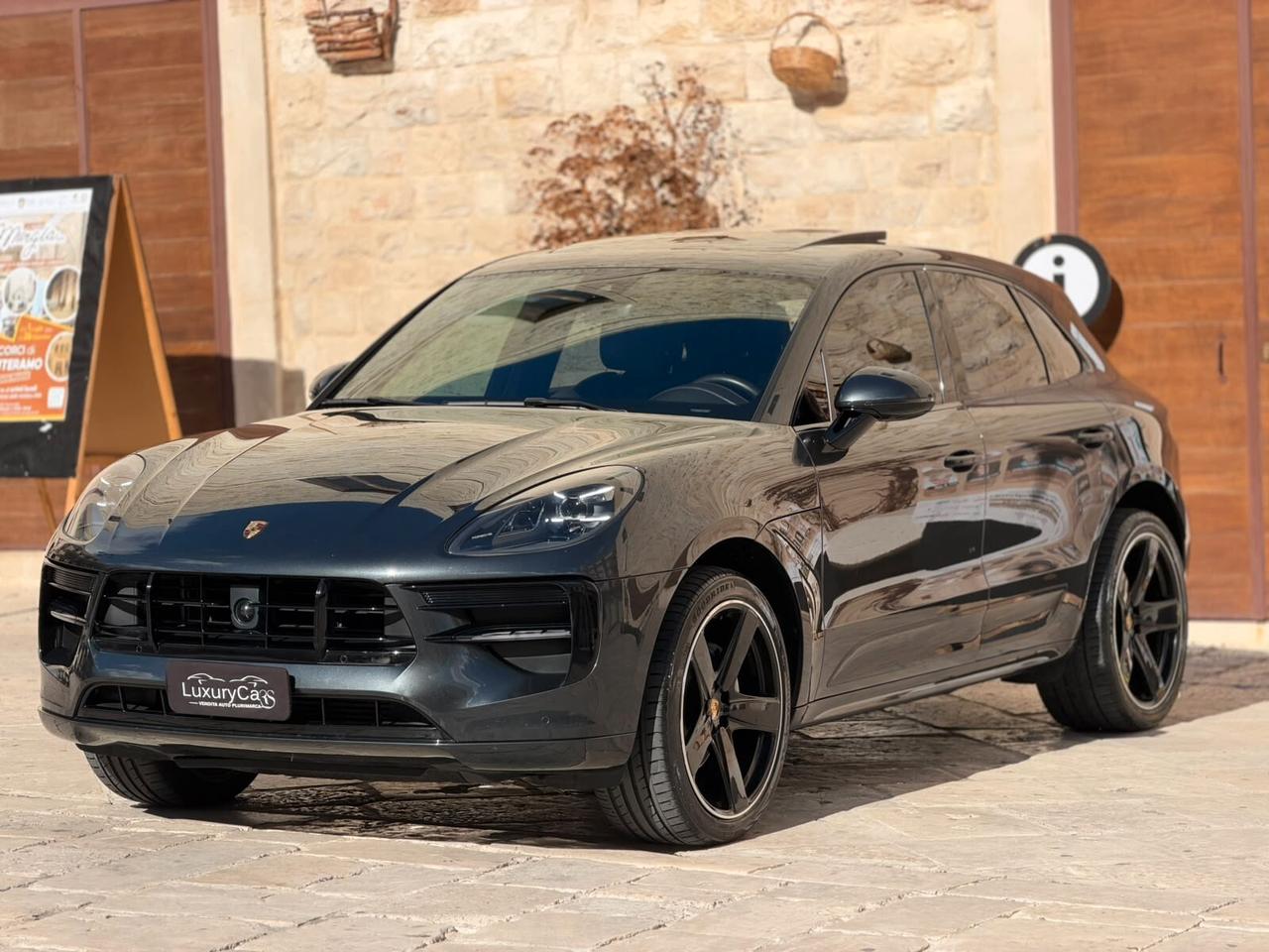 Porsche Macan 2.0 245 cv TURBO DESIGN TETTO SCARICHI