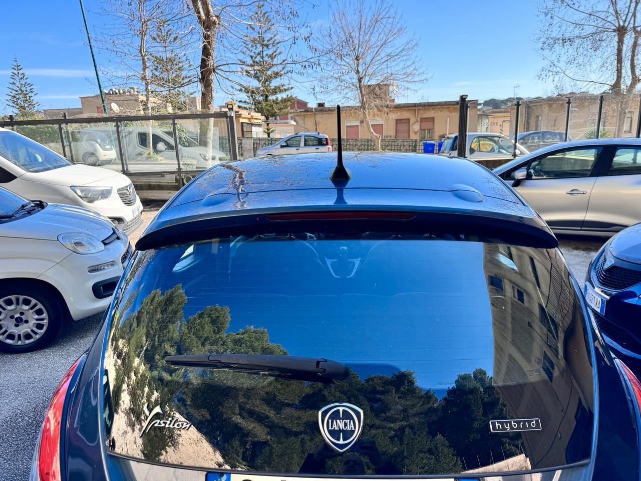 Lancia Ypsilon 1.0 FireFly 5 porte S&S Hybrid Gold