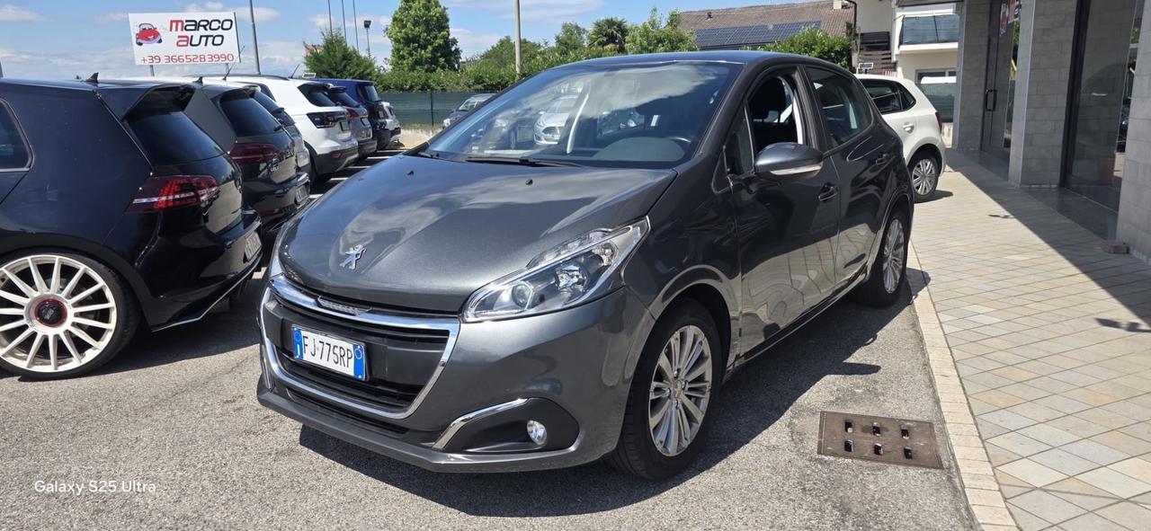 Peugeot 208 1.2 GPL Neopatentati