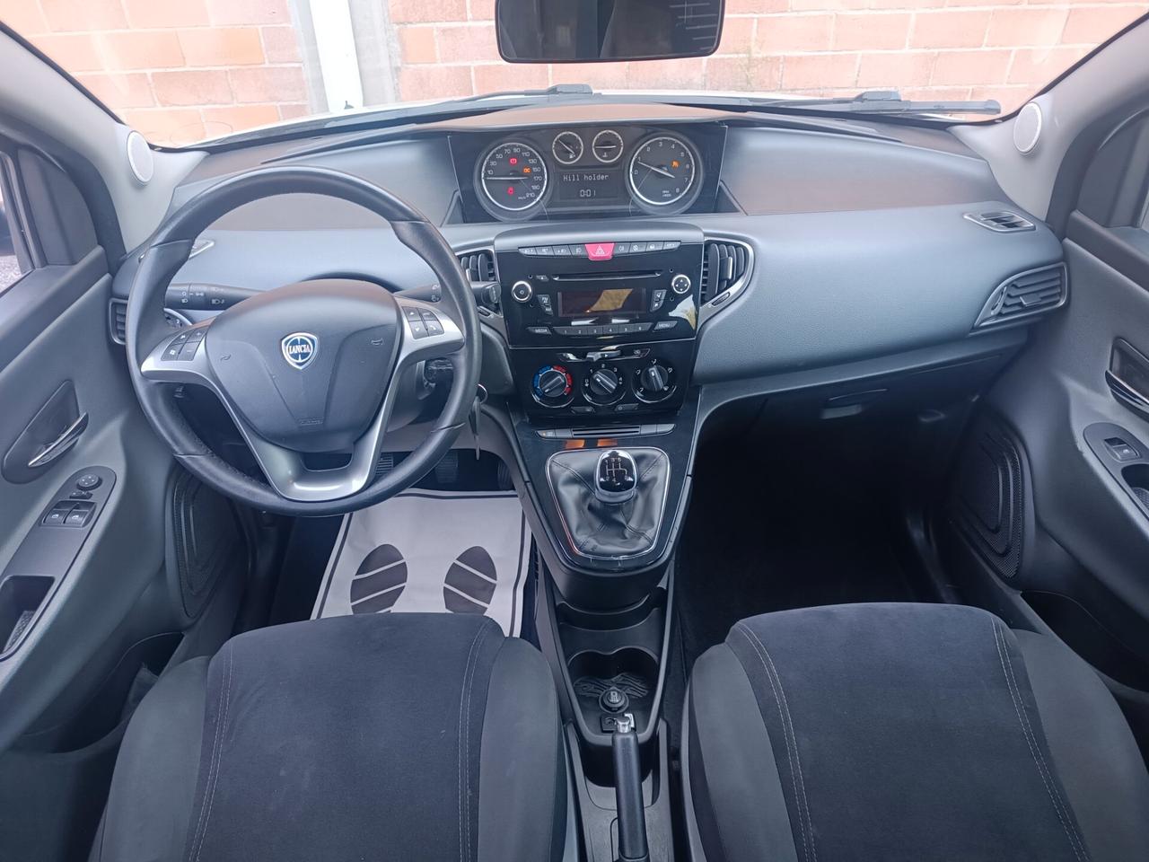 Lancia Ypsilon 1.2 69 CV 5 porte GPL Ecochic Gold