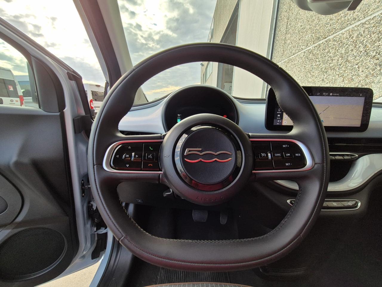 Fiat 500 500e Berlina 42 kWh La Prima