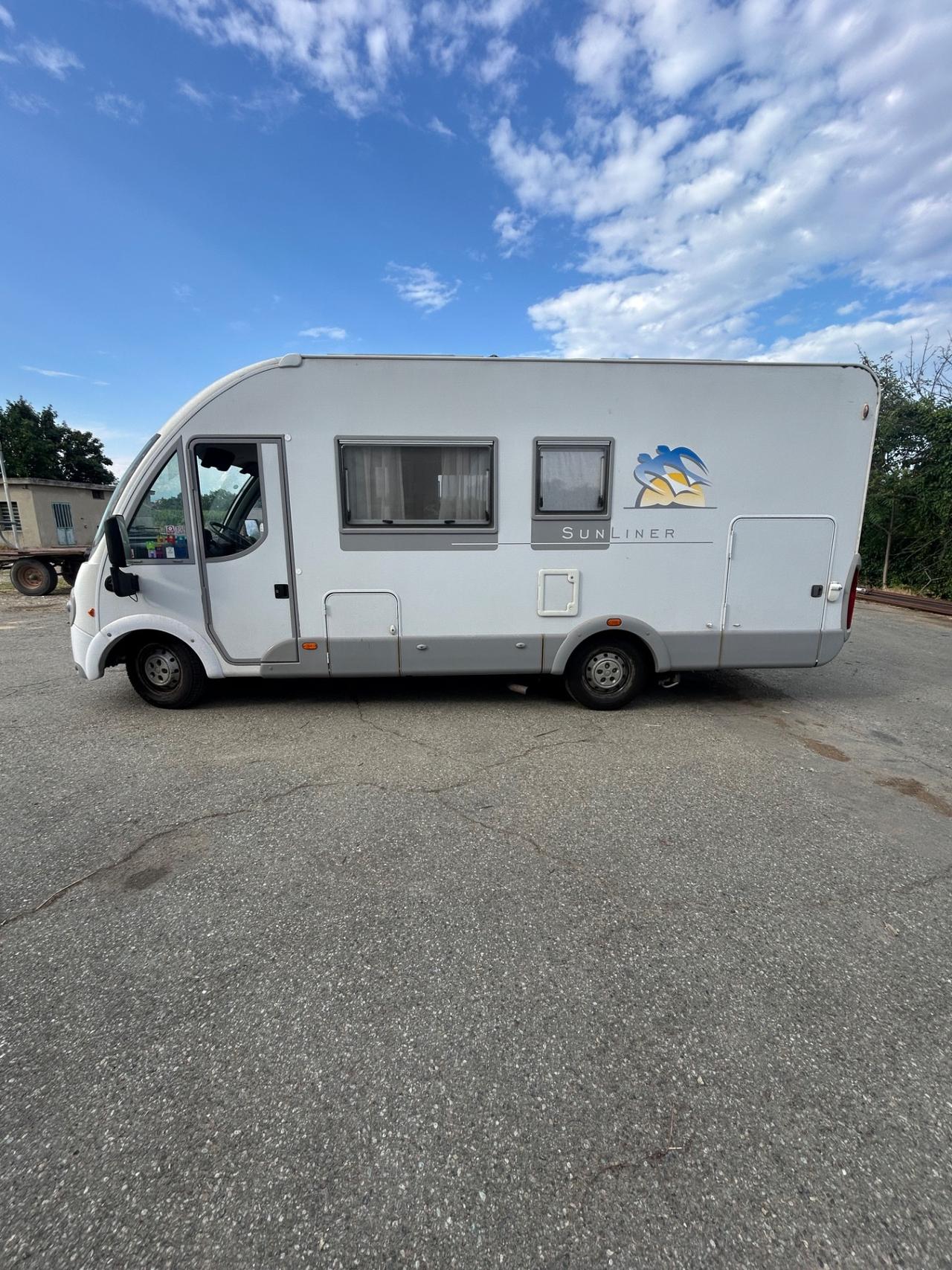 054 motorhome KNAUSS sunliner del 2006 in saldo