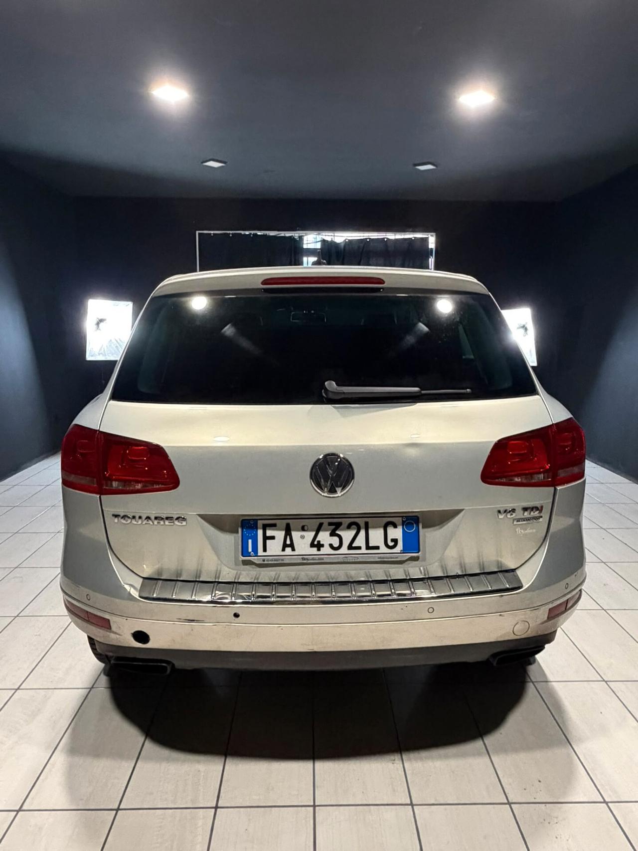 VOLKSWAGEN TOUAREG DEL 2015 3.0 V6 4X4 AUTOMATICA SUPERFULL