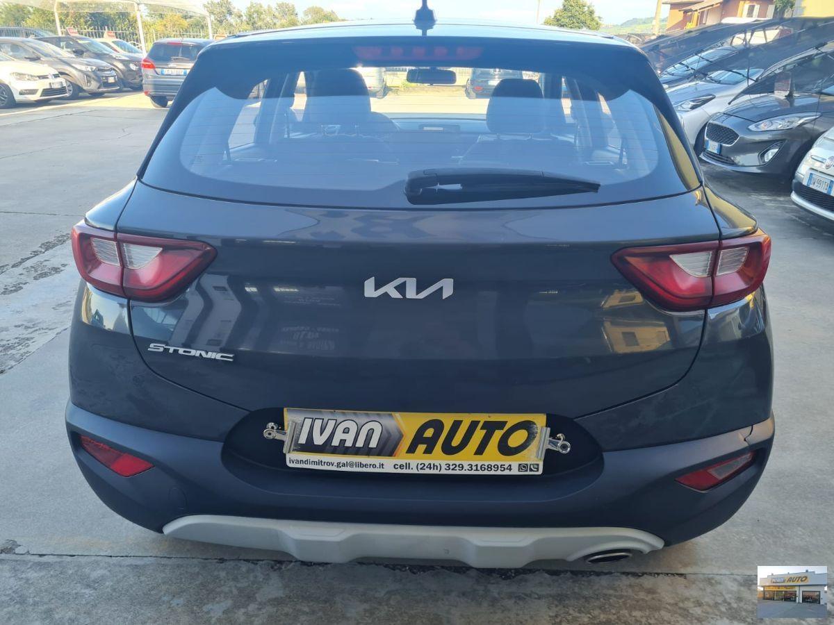 KIA Stonic 1.2 Benzina-Neopatentati-Anno 2022
