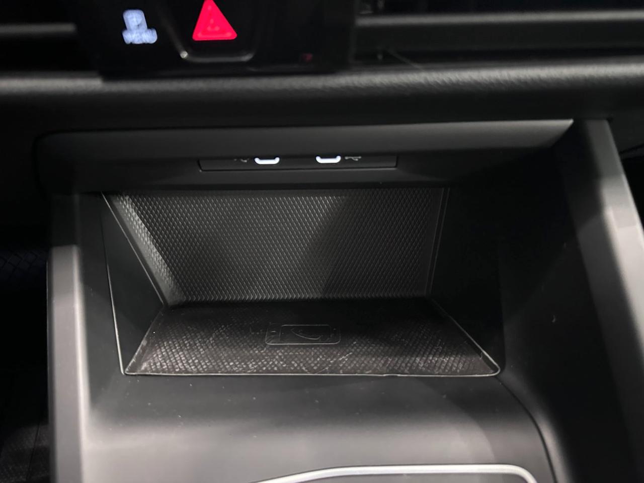 Volkswagen Golf 1.5 etsi evo Life 130cv dsg