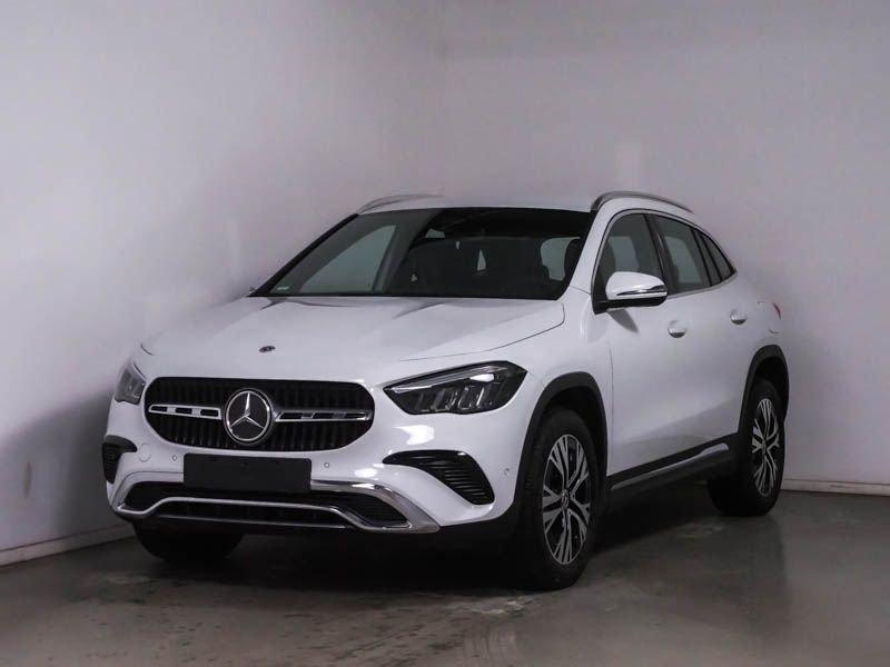 Mercedes-Benz GLA GLA 180 Automatic Progressive Advanced
