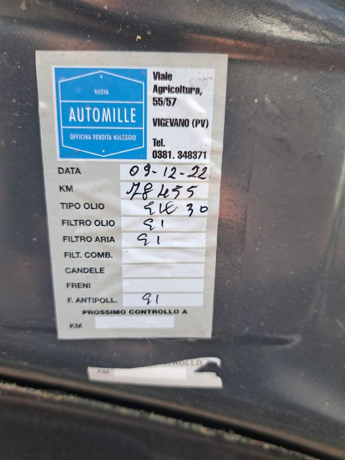 Nissan Pixo 1.0 5 porte Visia