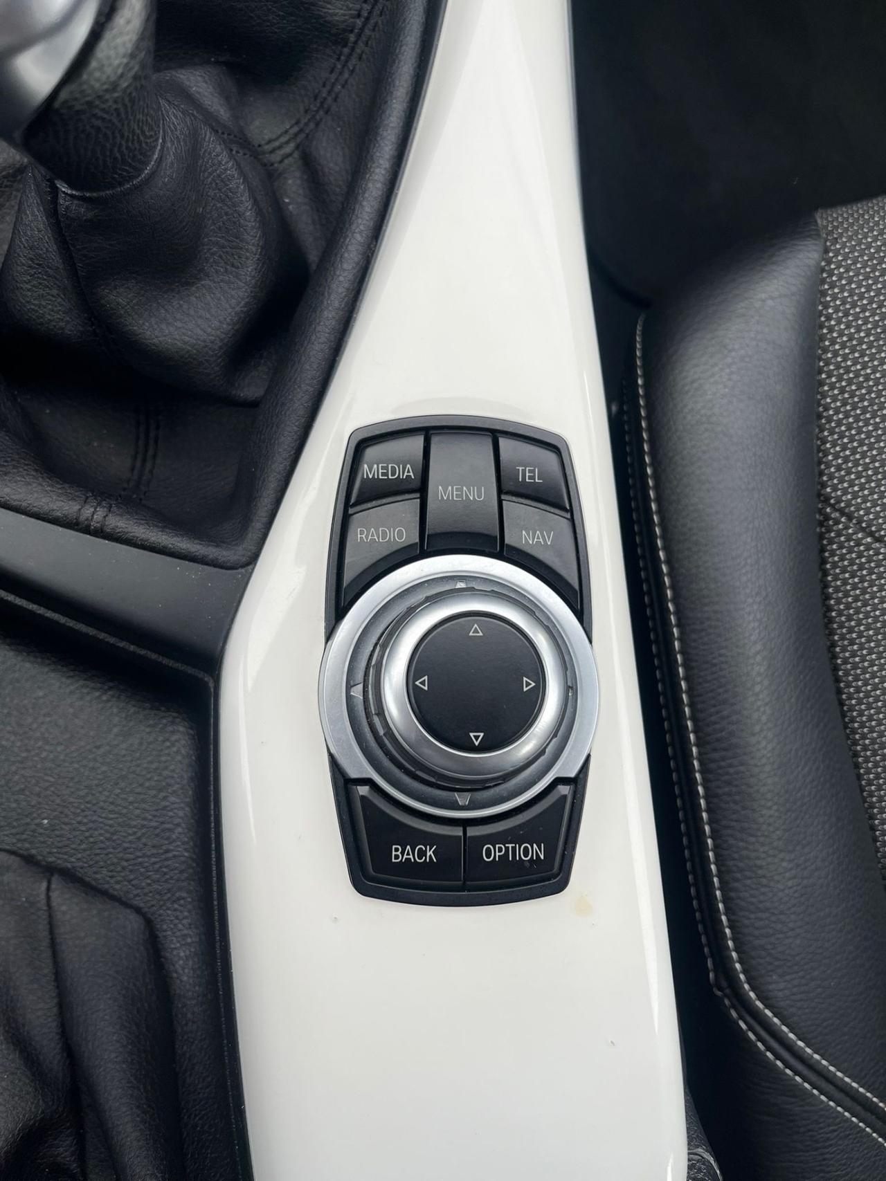 Bmw 118 118d 5p. Urban